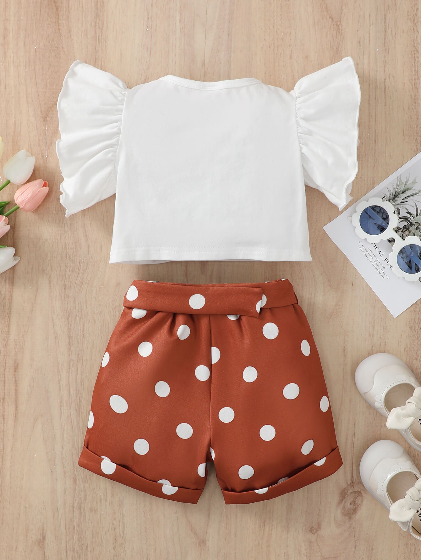 Girls Graphic Butterfly Sleeve Top and Polka Dot Shorts Set_1